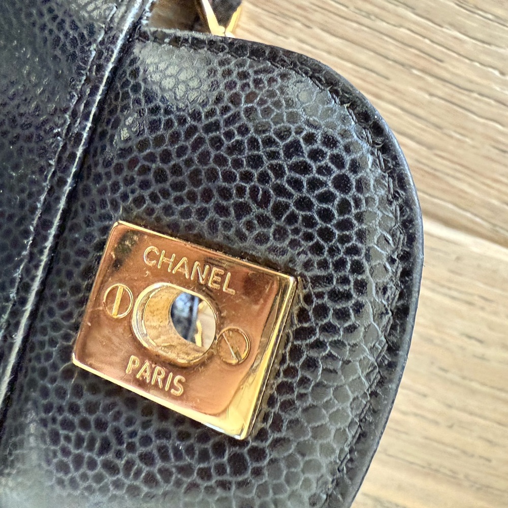Chanel black Jumbo Classic Caviar Double Flap Quilted Leather Chain Bag - Picture 4 of 14
